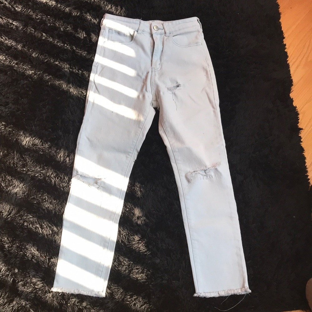 High waisted jeans